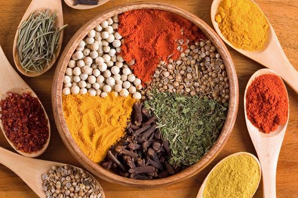  Sağlık için yararlı 7 süper baharat