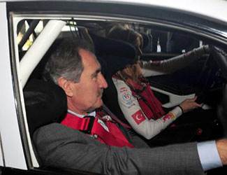 Bakan Günay Co-pilot!