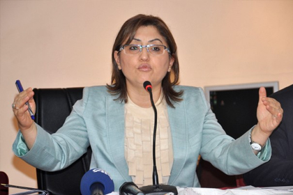 Bakana twitterdan ulaştı