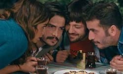 Büşra Pekin açıklaması