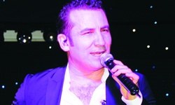 Sahnede Birandı andı