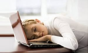 İşyerinde yarım saat uyku zinde tutuyor