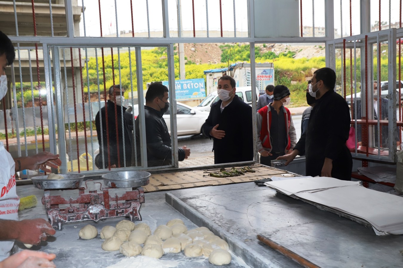 BAŞKAN BAYDİLLİ KARŞIYAKA MAHALLESİNİ İNCELEDİ