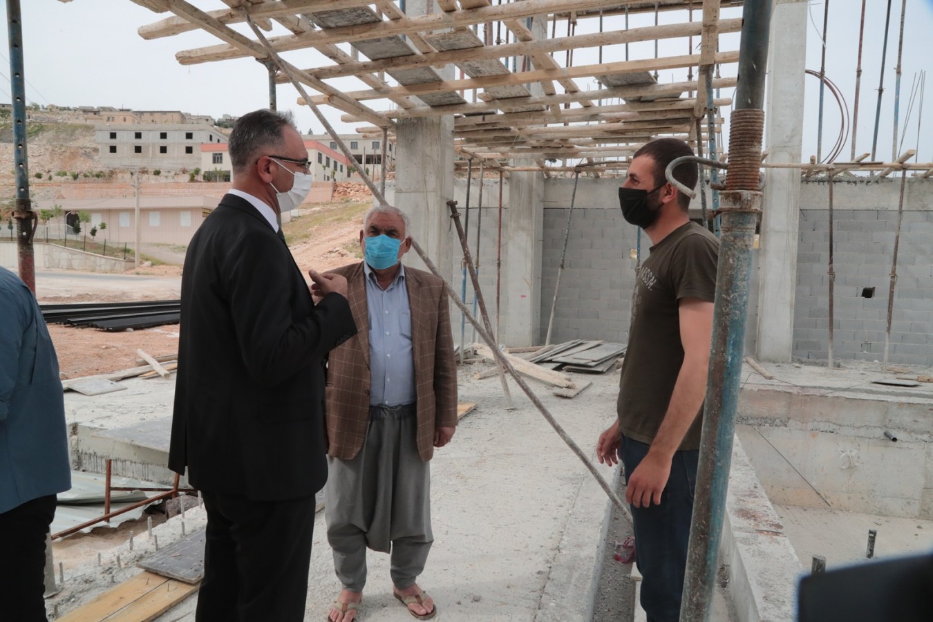 EYYÜBİYE’DE ESERLER BİR BİR YÜKSELİYOR.