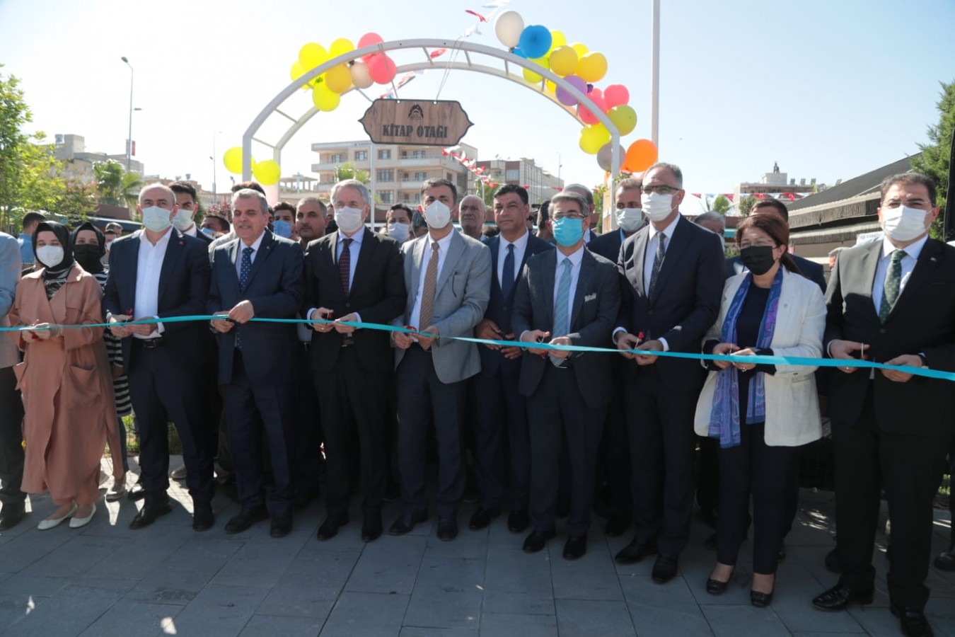 EYYÜBİYE BELEDİYESİNDEN İLÇEYE YENİ ESERLER.