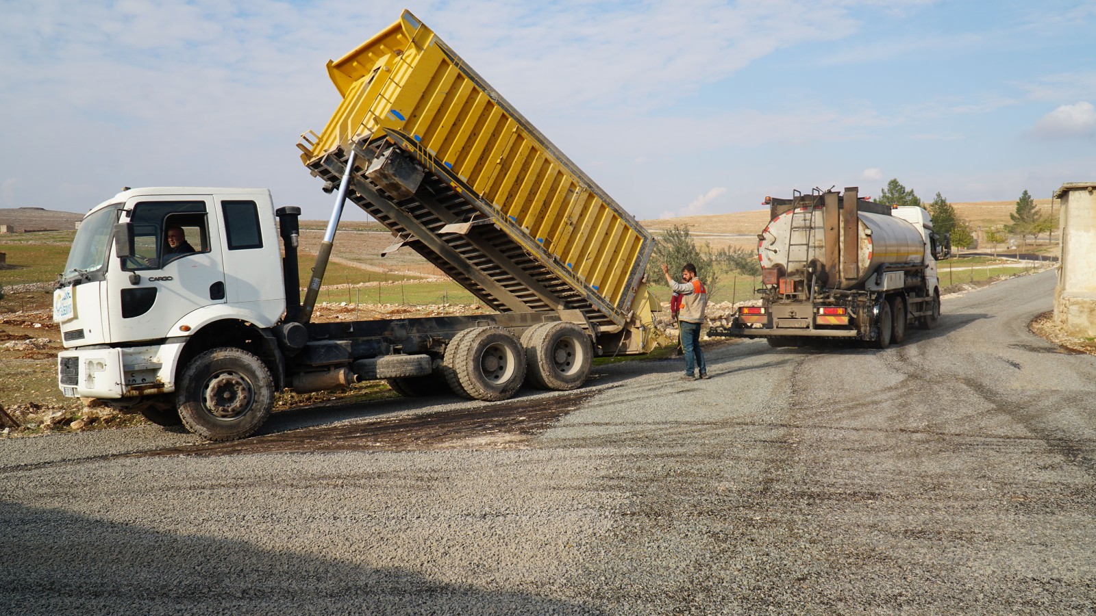 BAŞKAN CANPOLAT İLE HALİLİYE’DE YOLLAR DAHA KONFORLU