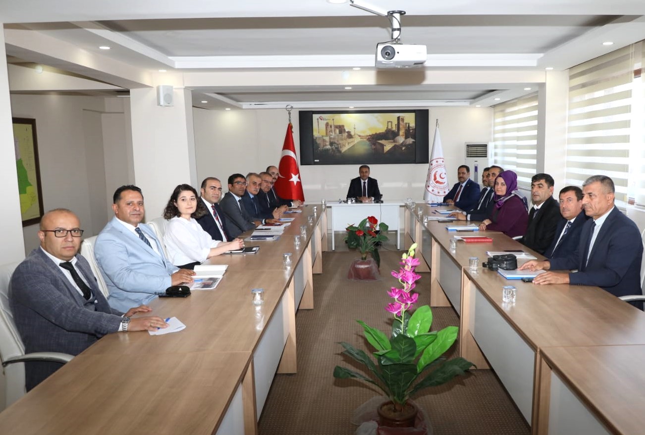 VALİ ŞILDAK KURUM ZİYARETLERİNE DEVAM EDİYOR