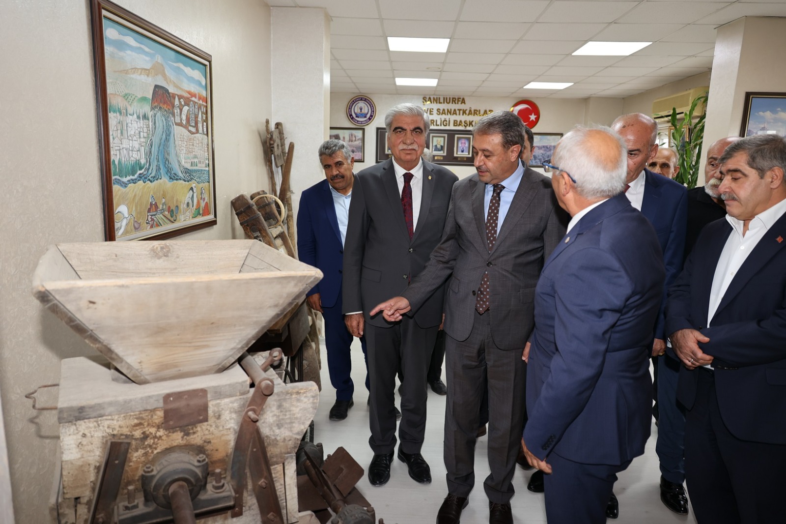 VALİ ŞILDAK “ESNAFIMIZIN HER ZAMAN YANINDAYIZ”