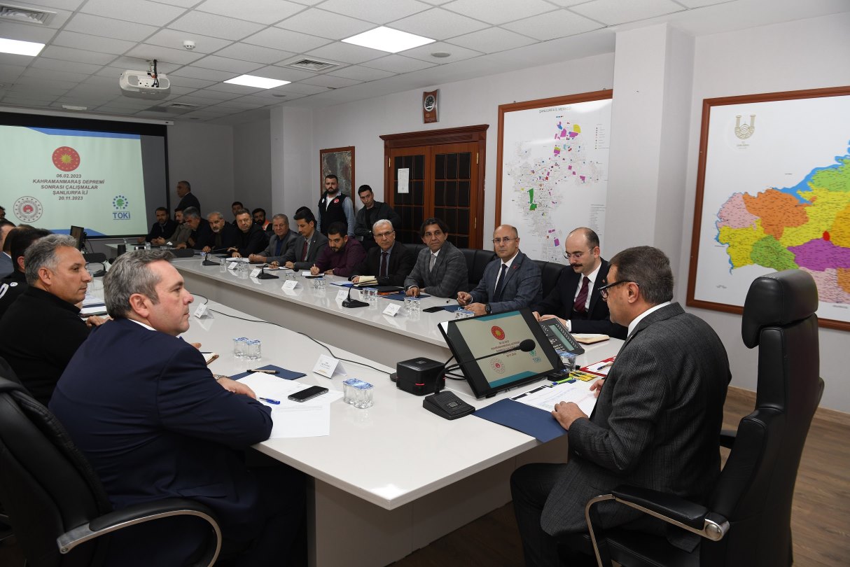 DEPREM KONUTLARINDA ÇALIŞMALAR DEVAM EDİYOR