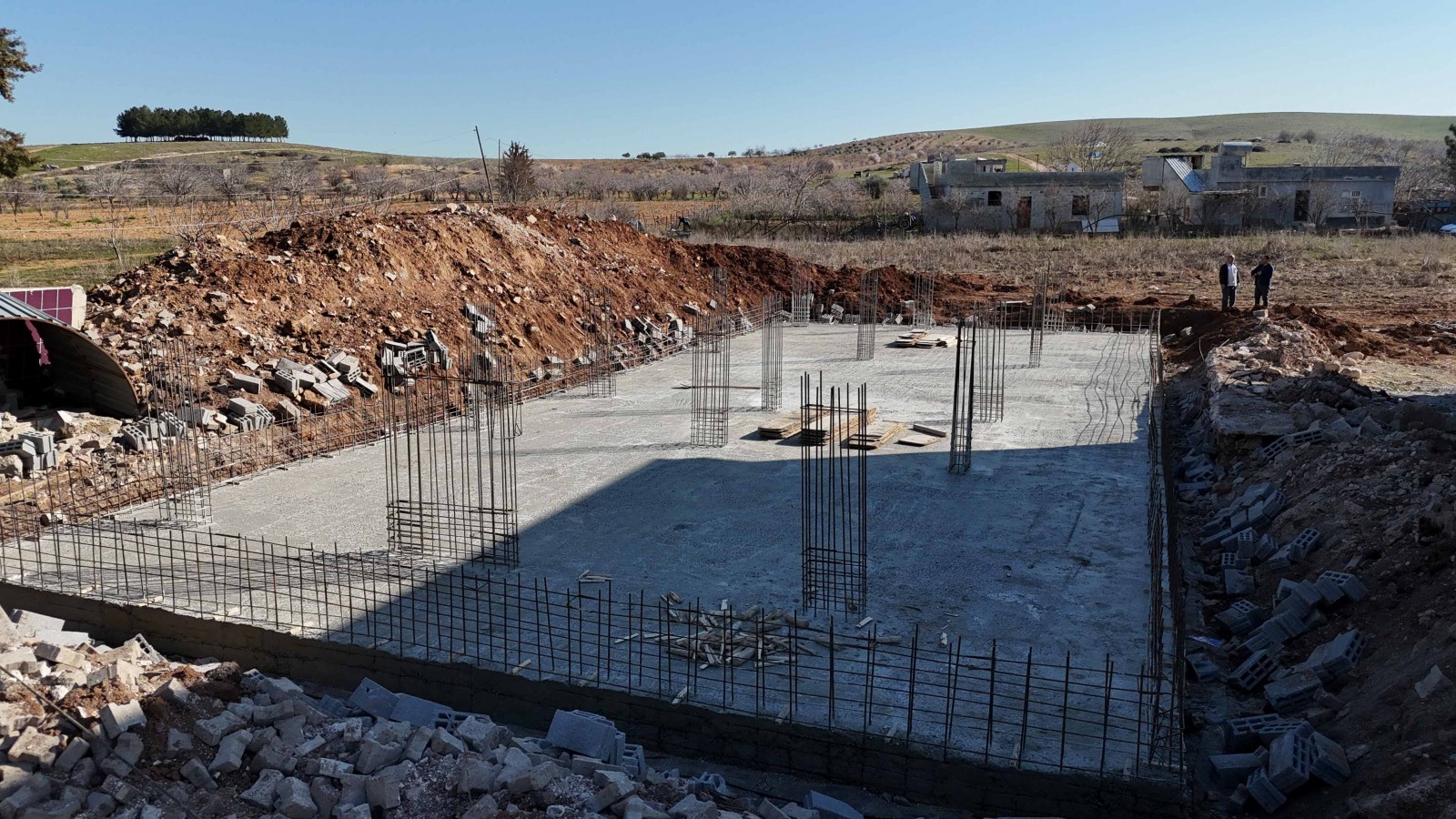 KARAKÖPRÜ KIRSALINA YENİ ÇOK AMAÇLI SALONLAR KAZANDIRILIYOR