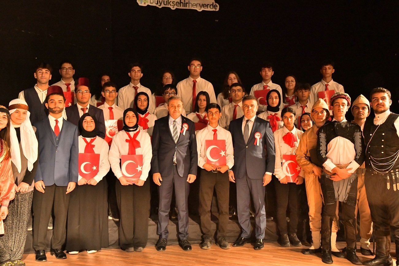 Vali Şıldak: Akif'i Anlamak Cumhuriyeti Anlamaktır