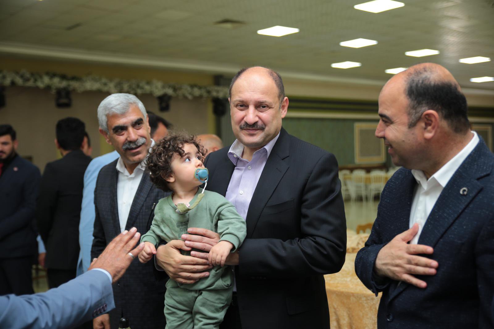 BÜYÜKŞEHİR BELEDİYE BAŞKANI GÜLPINAR'A HALKIN YOĞUN TEVECCÜHÜ DEVAM EDİYOR..