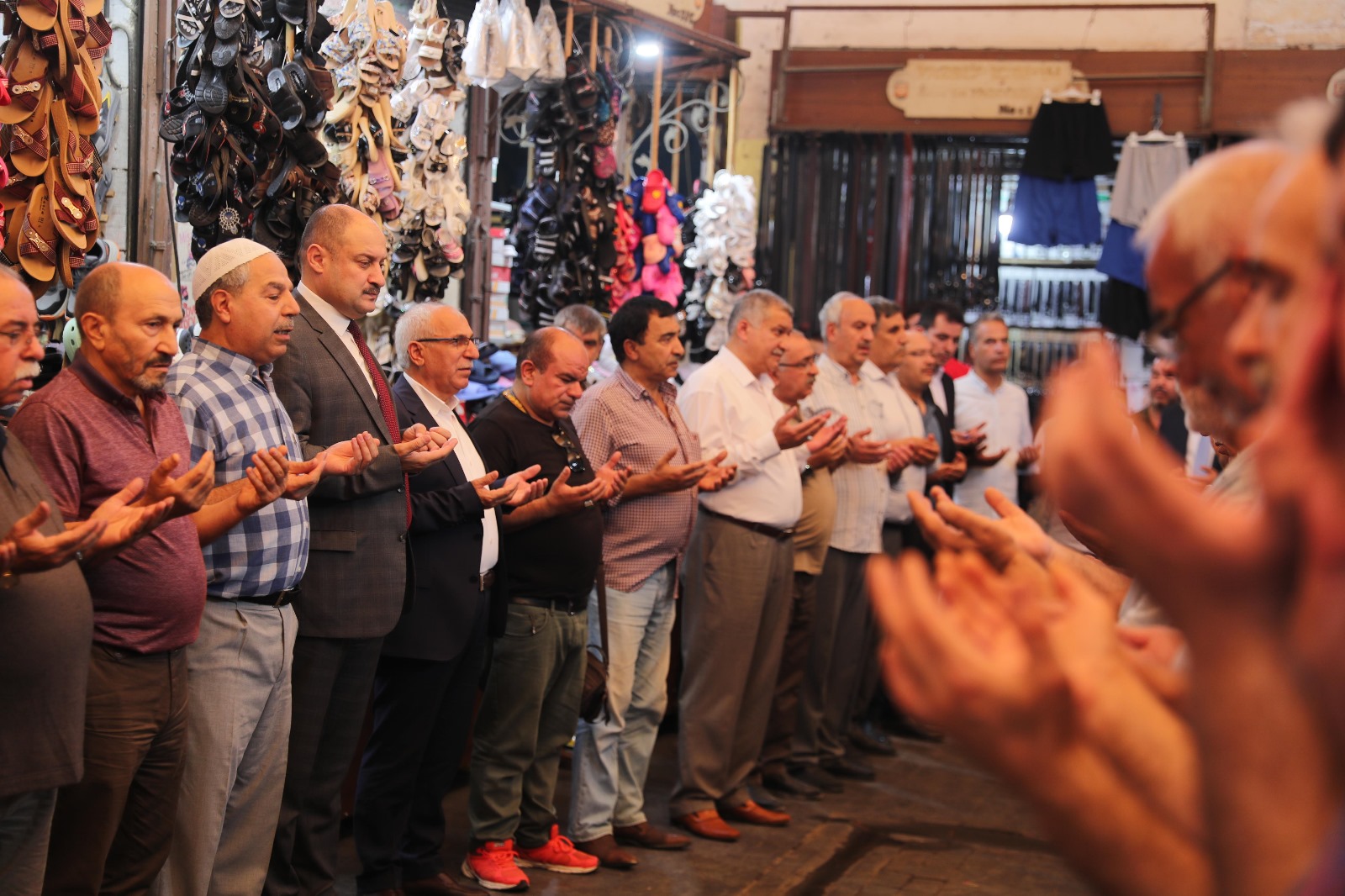 BAŞKAN MEHMET KASIM GÜLPINAR ESNAF DUASINA KATILDI