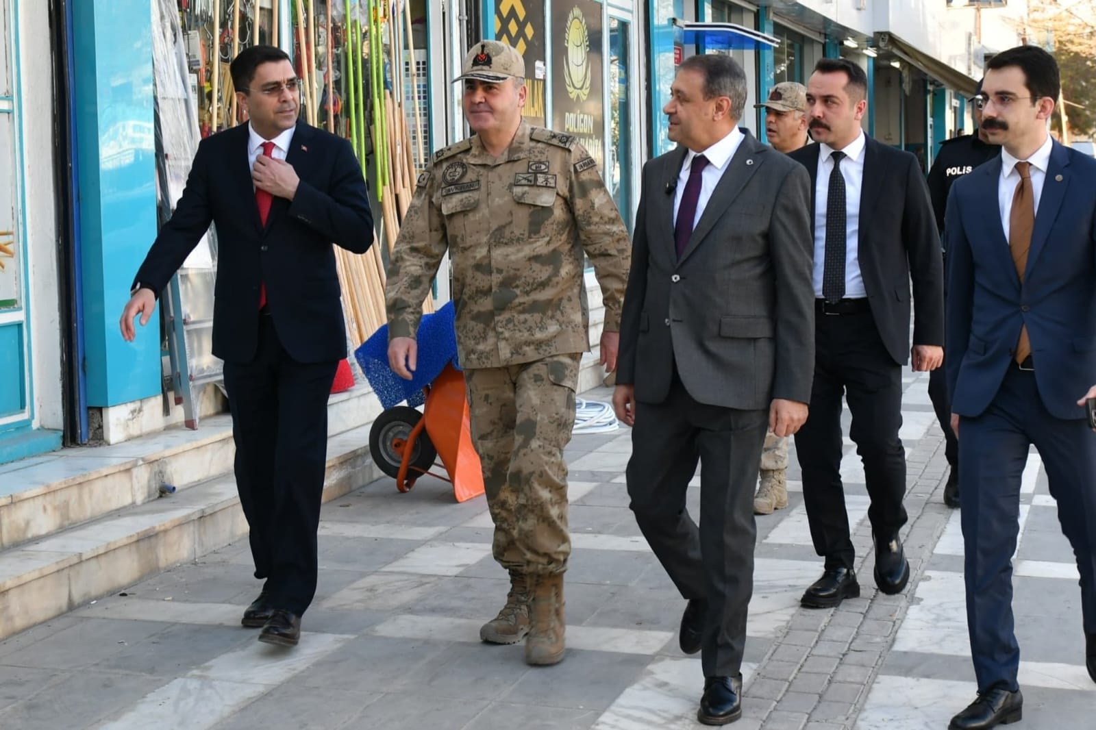 Vali Şıldak'ın Beşinci Durağı Akçakale Oldu