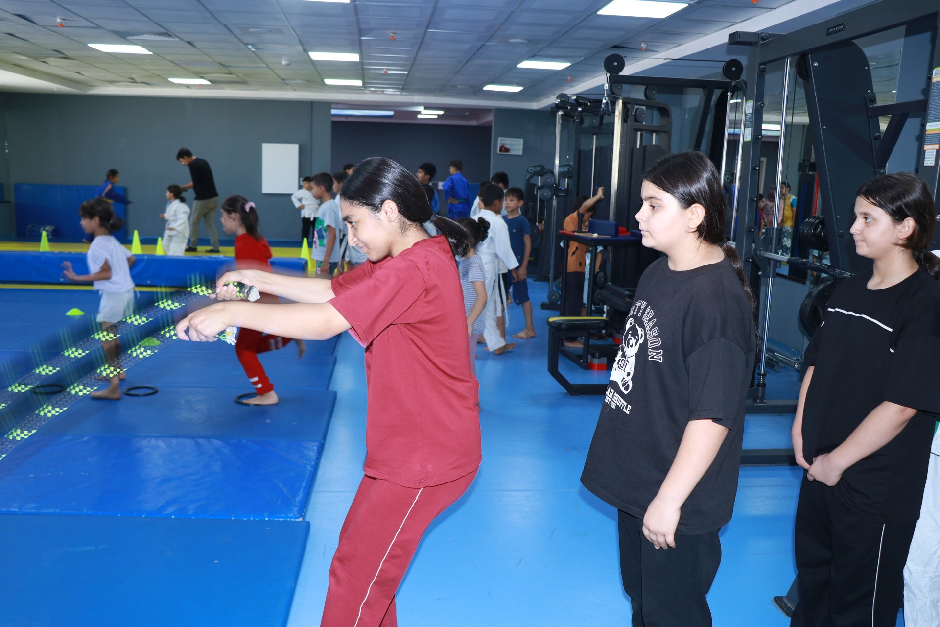 SPORUN KALBİ HALİLİYE'DE ATIYOR: MİNİK JUDOCULAR GELECEĞE HAZIRLANIYOR