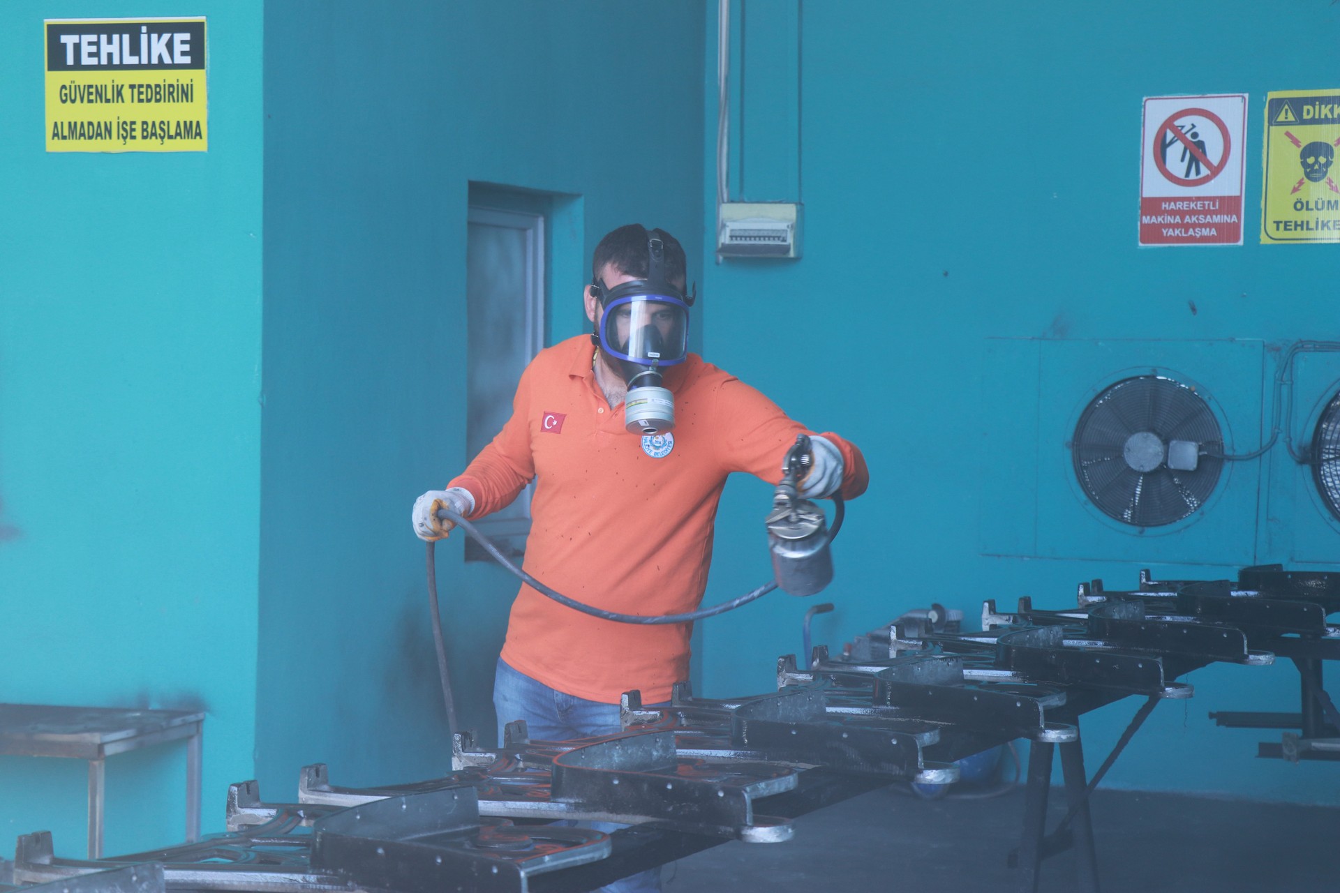 HALİLİYE’DE "ÜRETEN BELEDİYE" MODELİYLE PARKLAR GÜZELLEŞİYOR