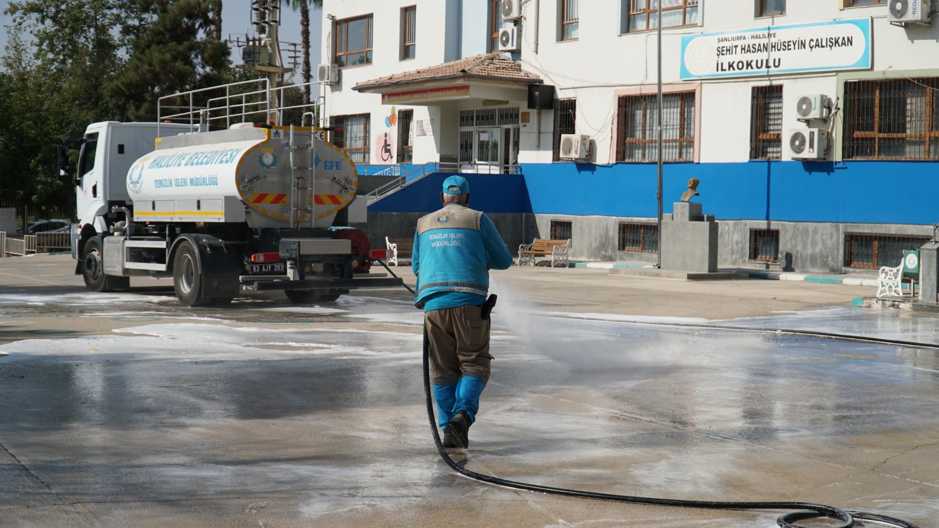 OKULLARDA EĞİTİM ÖNCESİ TEMİZLİK SEFERBERLİĞİ