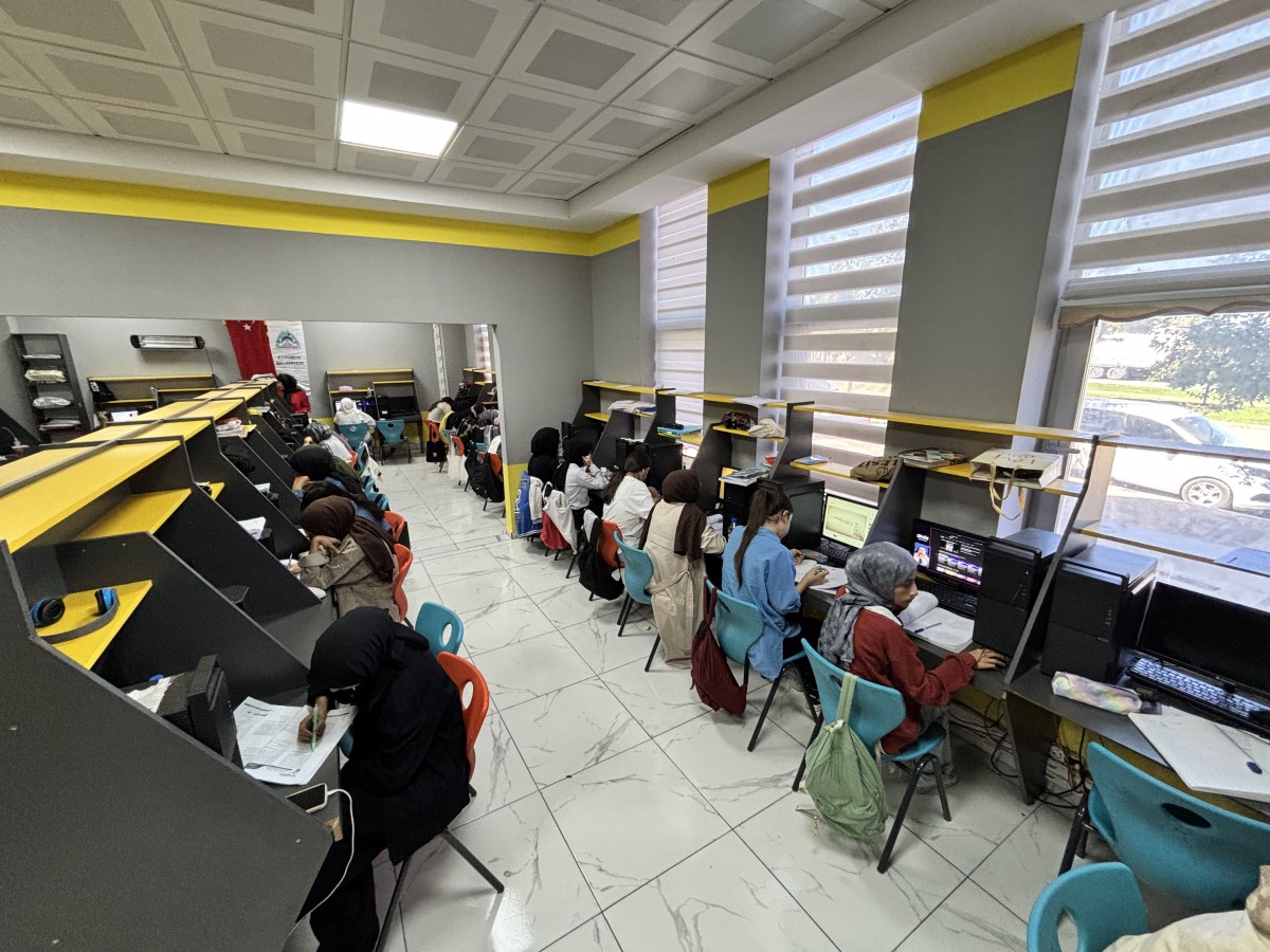 MEHMET KUŞ: GENÇLERİMİZİN YOL ARKADAŞI VE EN BÜYÜK DESTEKÇİSİYİZ