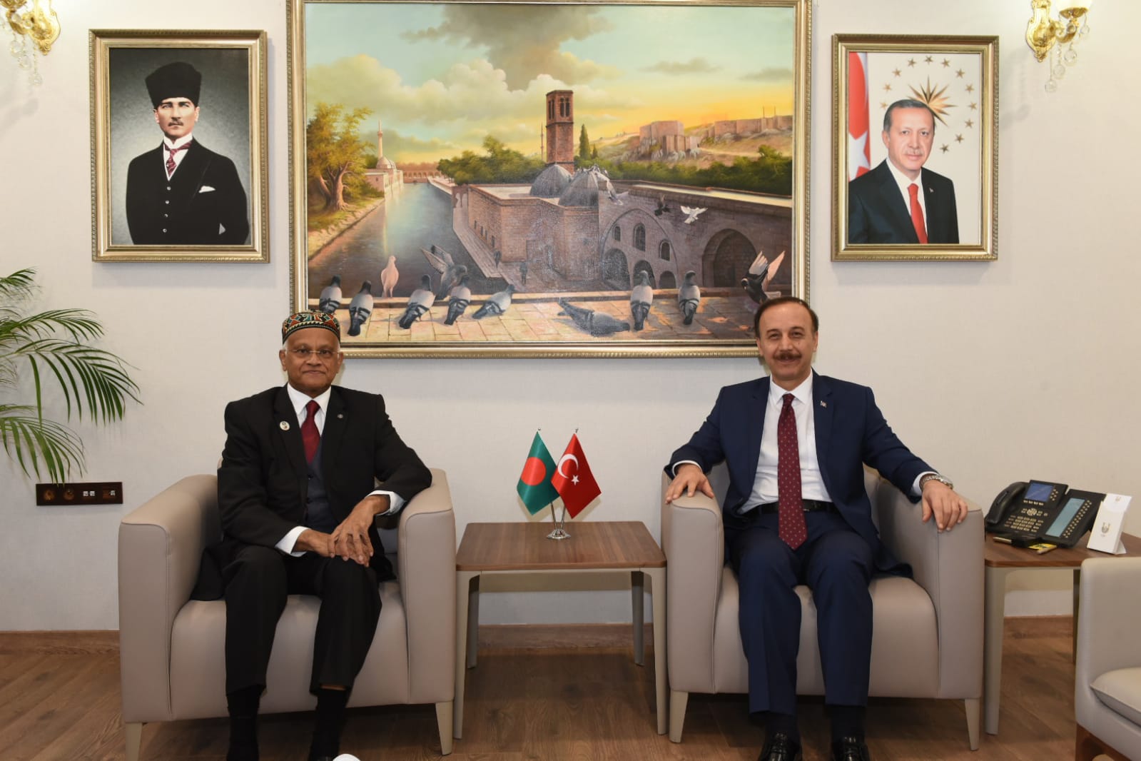 Bangladeş Ankara Büyükelçisi Mannan, Şanlıurfa Valiliği’ni Ziyaret