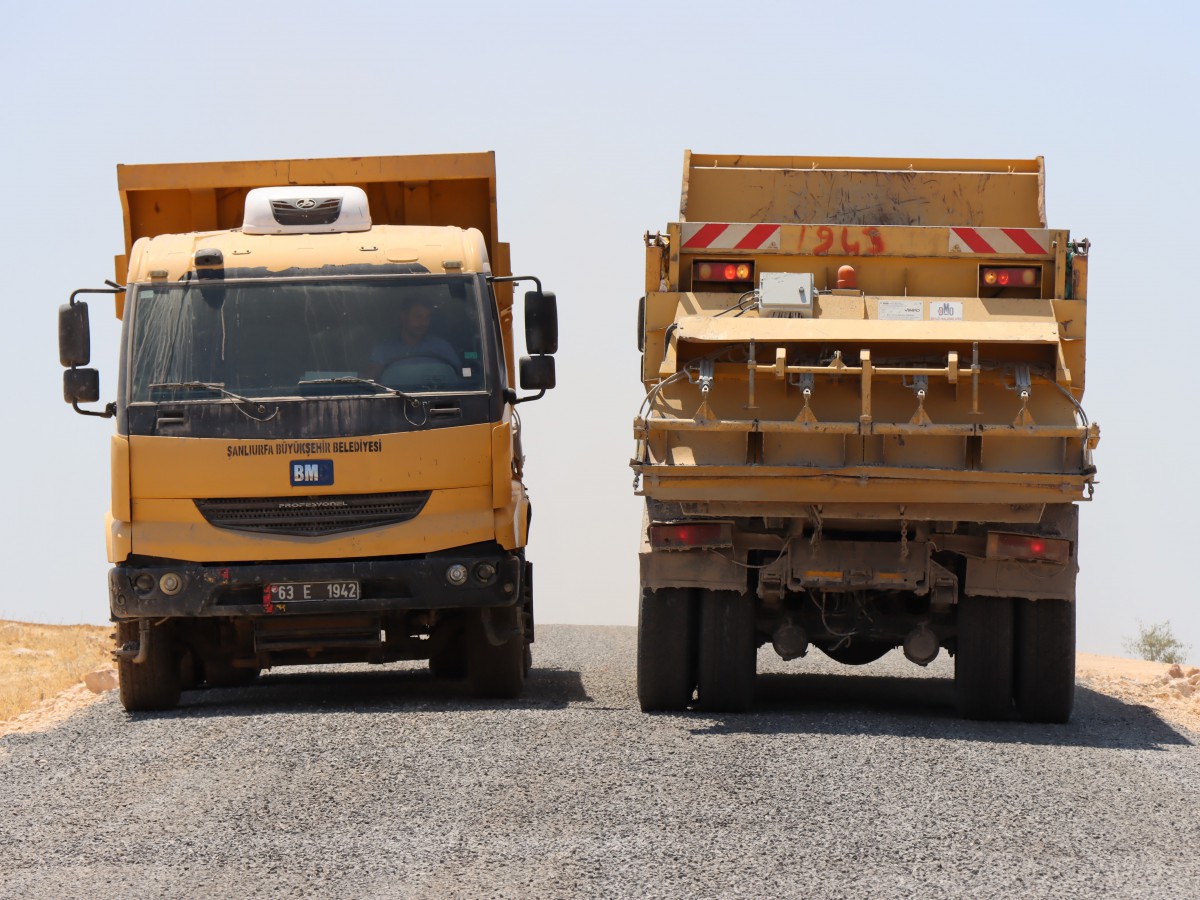 Bozova’da Kırsal Yollar Asfaltla