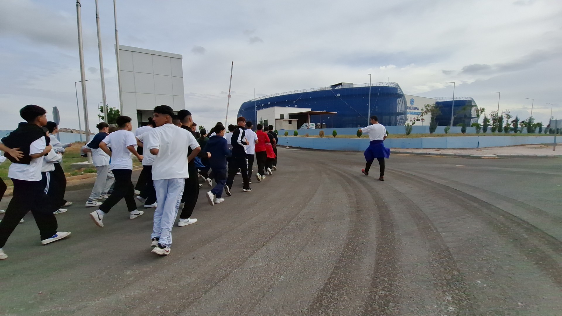ŞANLIURFALI GENÇLER SPORDAN BİLİME