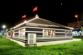 EYYÜBİYE BELEDİYESİ İLE 42 ÖĞRENCİ ÜNİVERSİTE HAYALİNE