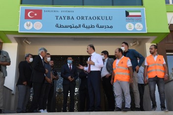 Kuveytli Hayırseverlerin Yapımını Tamamladığı Okullarda Ders