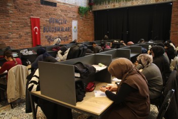 HALİLİYE’DE ÖĞRENCİLERE SINAV MARATONU