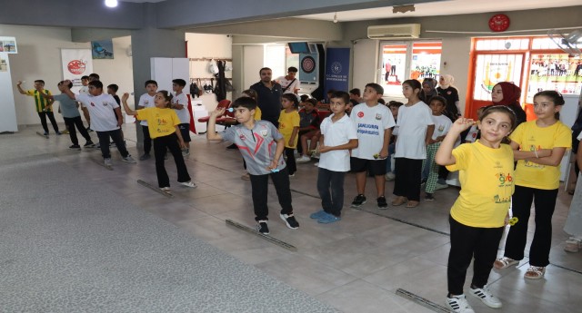 ZAFER BAYRAMI DART TURNUVASINDA ÖDÜLLER SAHİPLERİNİ