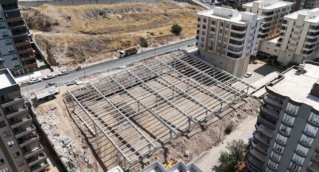 AKBAYIR’DA MODERN SEMT PAZARI