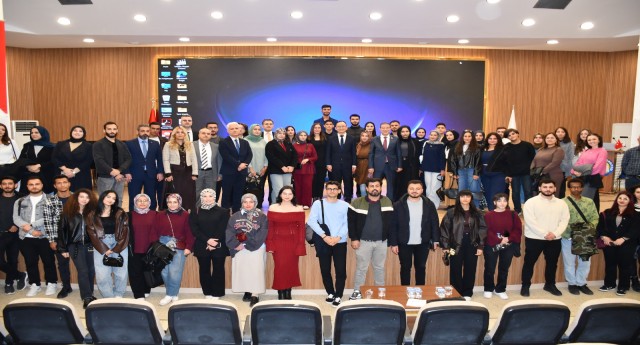 Çin’in Ankara Büyükelçisi Ciang Şüebin, Harran Üniversitesi’ni Ziyaret