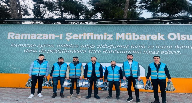 Eyyübiye’de AK Parti Teşkilatı Ramazan Mesaisine
