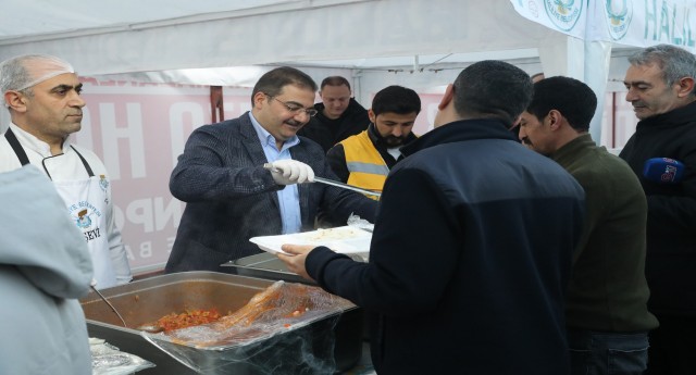 HALİLİYE BELEDİYESİ’NDEN MANEVİYAT DOLU RAMAZAN